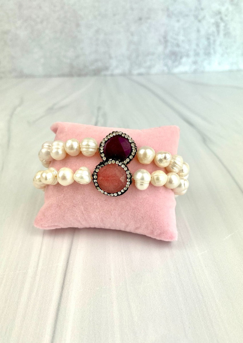 White Natural Pearl Elastic Bracelet with Crystal motif with faceted Agate in Pink and Red Joel Handmade